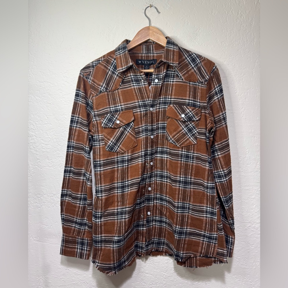 Women’s Venor Brown Button Up Flannel NWT - Size Small